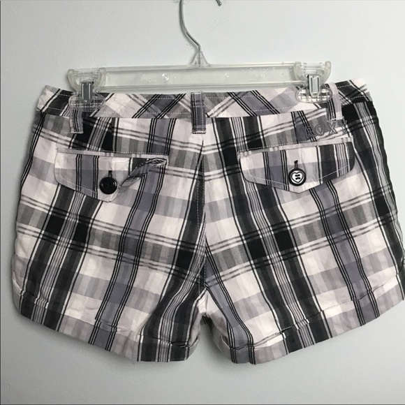 Roxy Plaid Shorts. Size 3 - Picture 5 of 8
